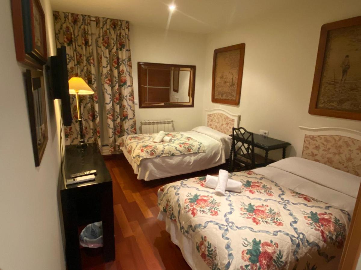 Ch Hostal Victoria クエンカ エクステリア 写真
