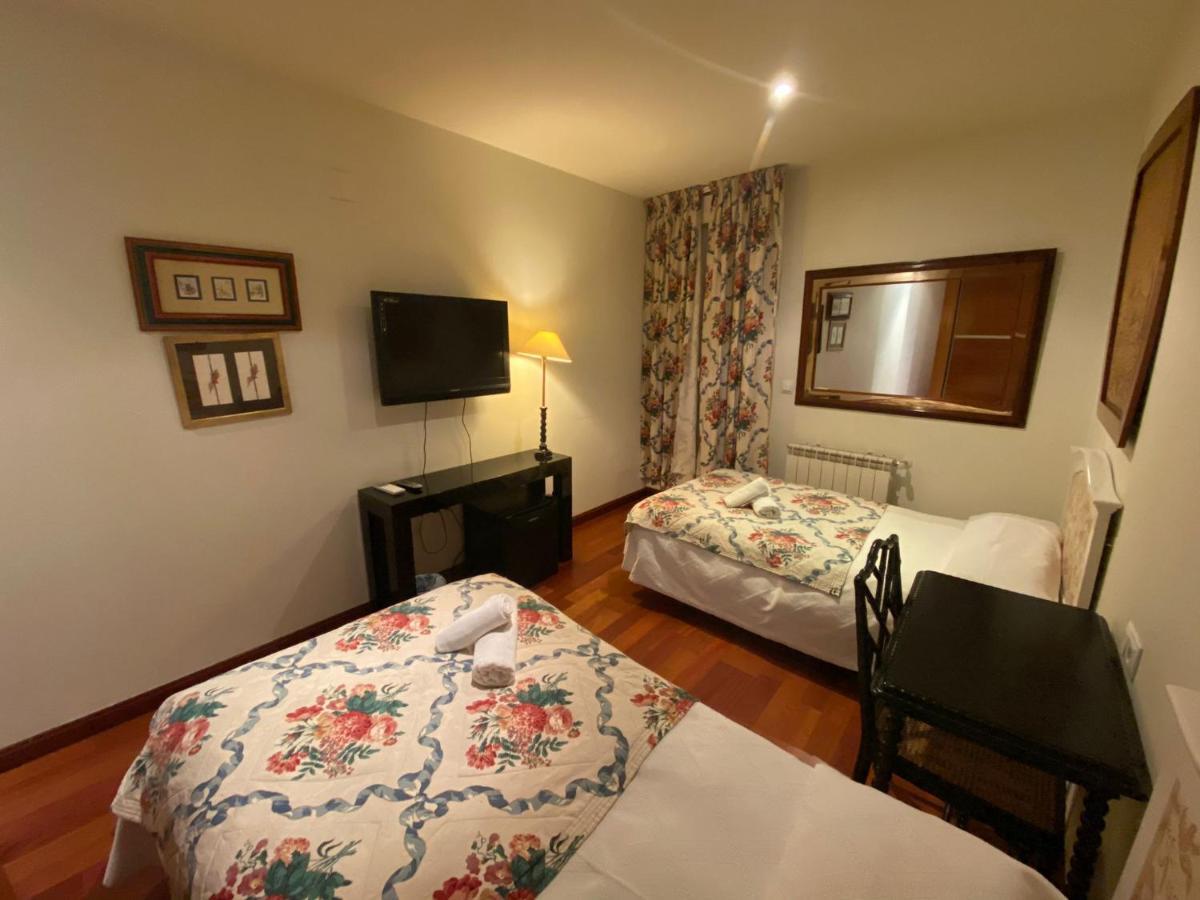Ch Hostal Victoria クエンカ エクステリア 写真