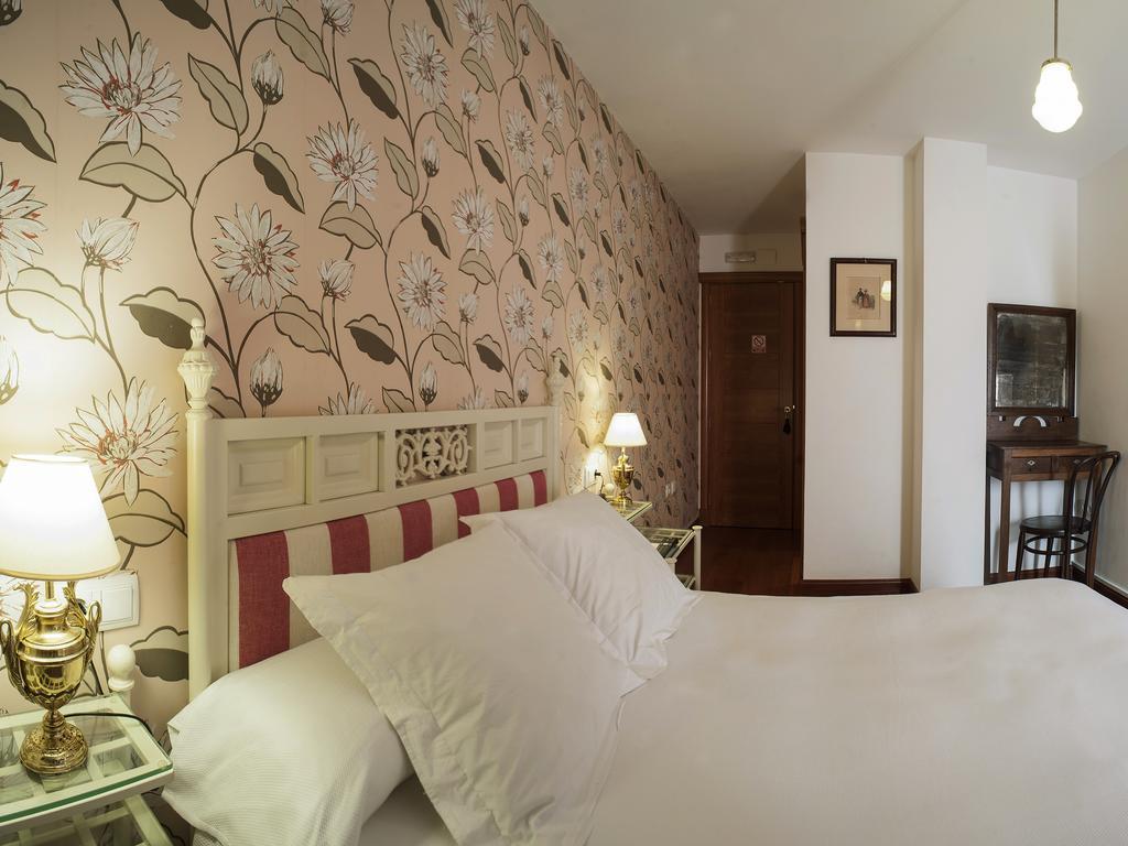 Ch Hostal Victoria クエンカ エクステリア 写真