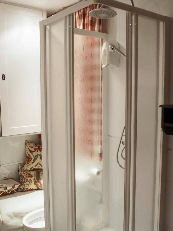 Ch Hostal Victoria クエンカ エクステリア 写真