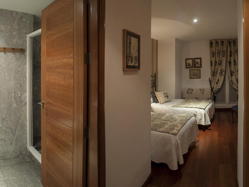 Ch Hostal Victoria クエンカ エクステリア 写真