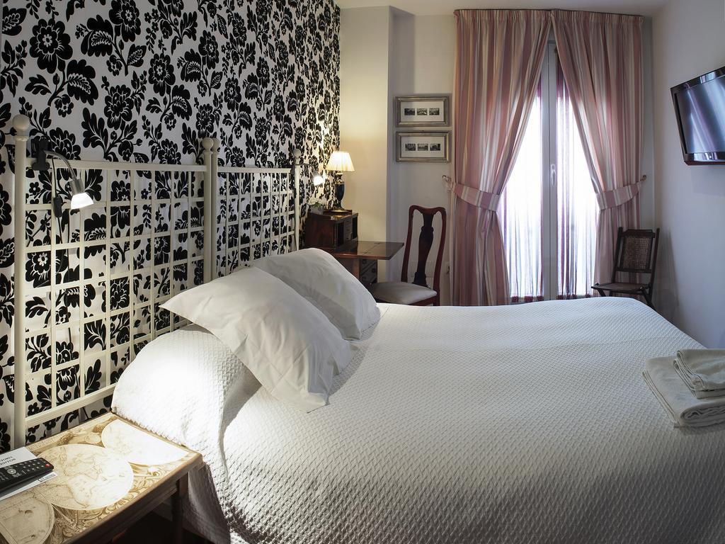 Ch Hostal Victoria クエンカ エクステリア 写真