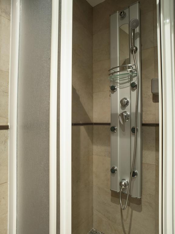 Ch Hostal Victoria クエンカ エクステリア 写真