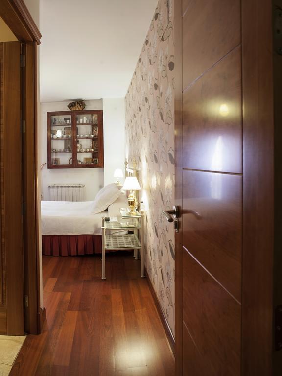 Ch Hostal Victoria クエンカ エクステリア 写真