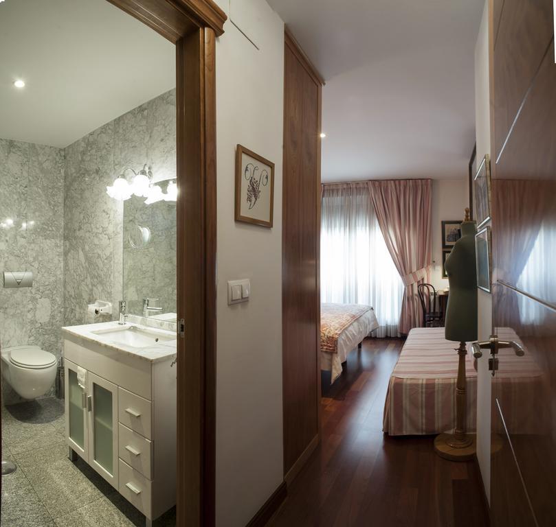 Ch Hostal Victoria クエンカ エクステリア 写真