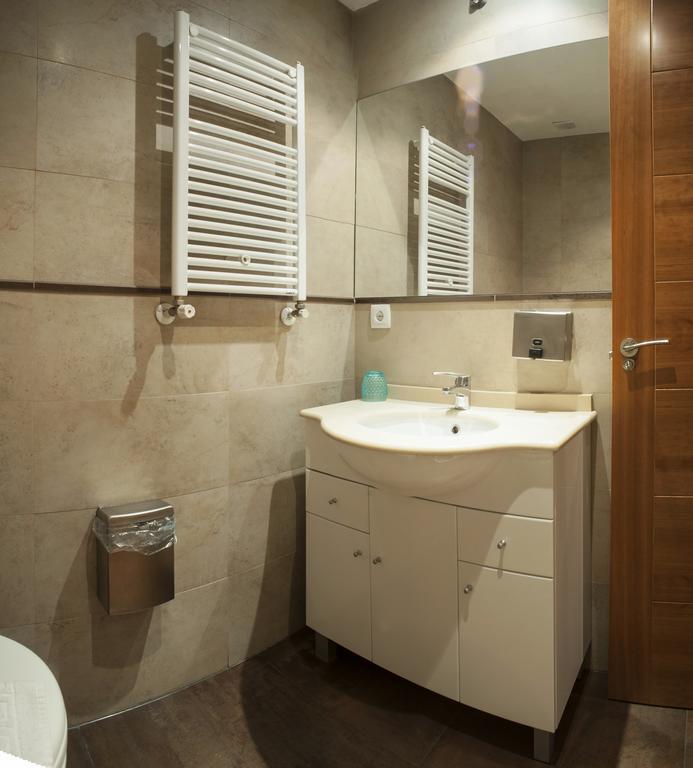 Ch Hostal Victoria クエンカ エクステリア 写真