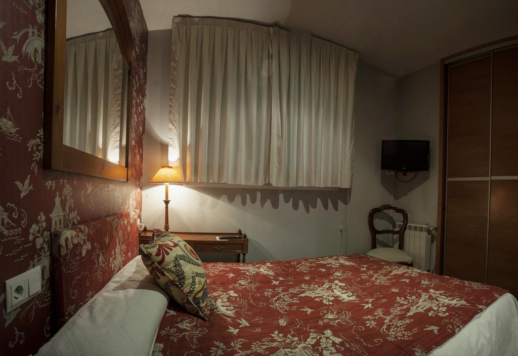 Ch Hostal Victoria クエンカ エクステリア 写真