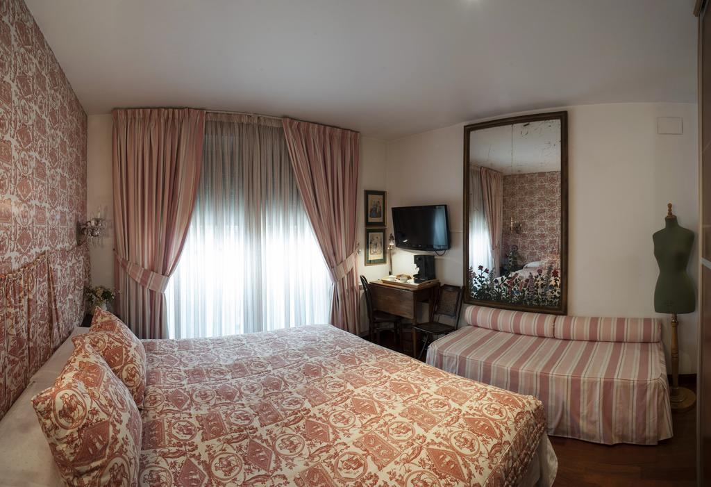 Ch Hostal Victoria クエンカ エクステリア 写真